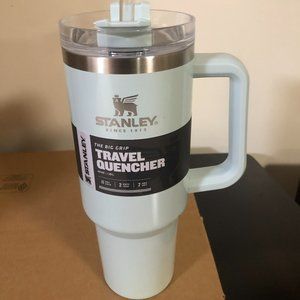 Stanley 40oz Stainless Steel Adventure Quencher Tumbler Spearmint Pearlescent